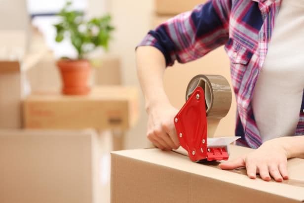 8 Smart Packing Hacks That Save Hours During Moving Day